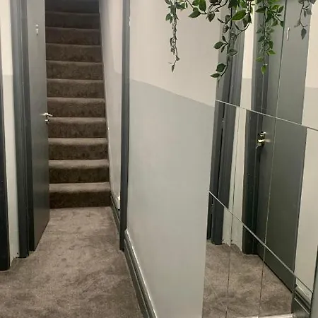 Apartment In City Centre, 4 Guests, Car Park Doncaster Exterior photo